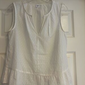 Gap top white